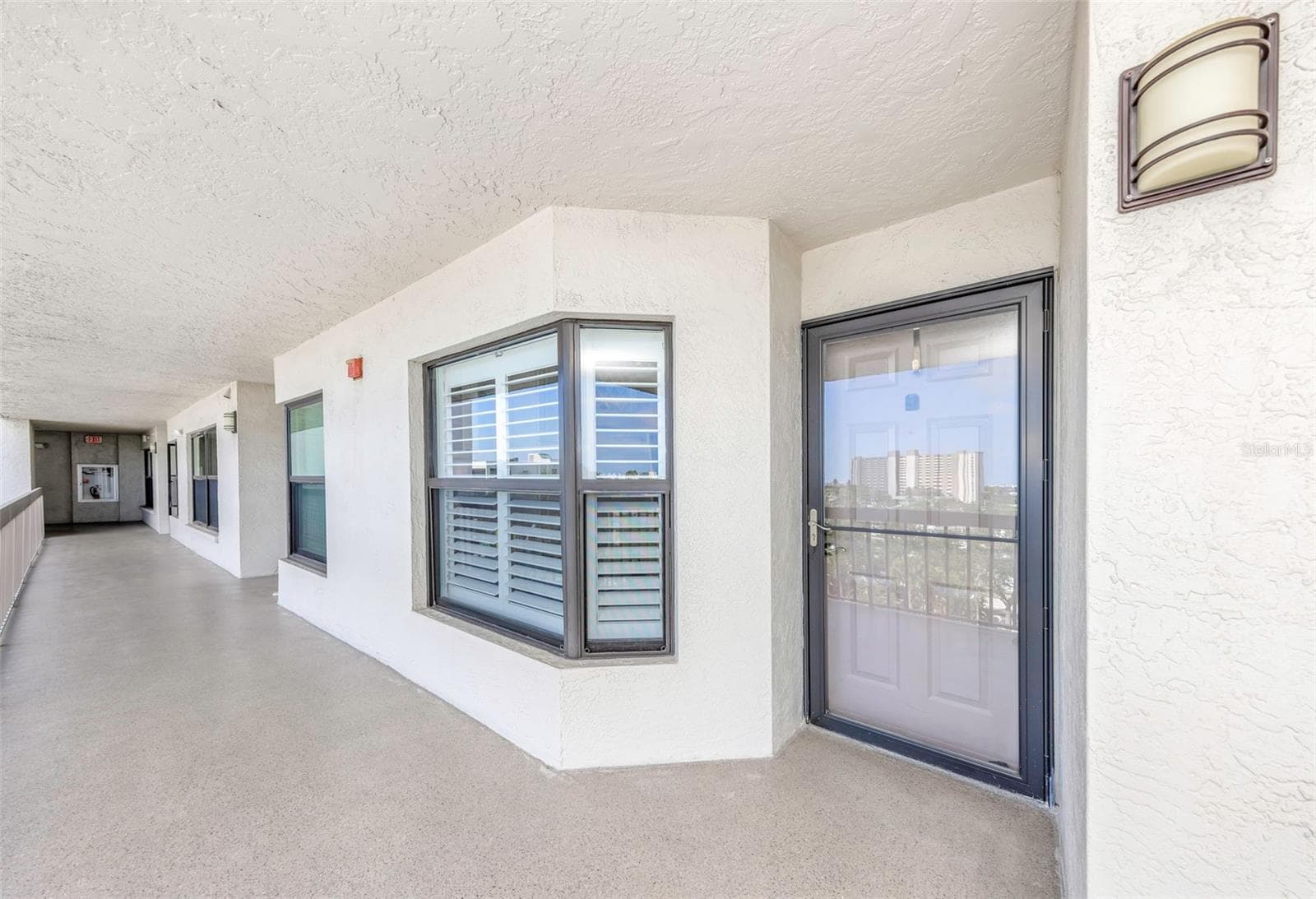 1324 PASADENA AVENUE — photo 73 of 97