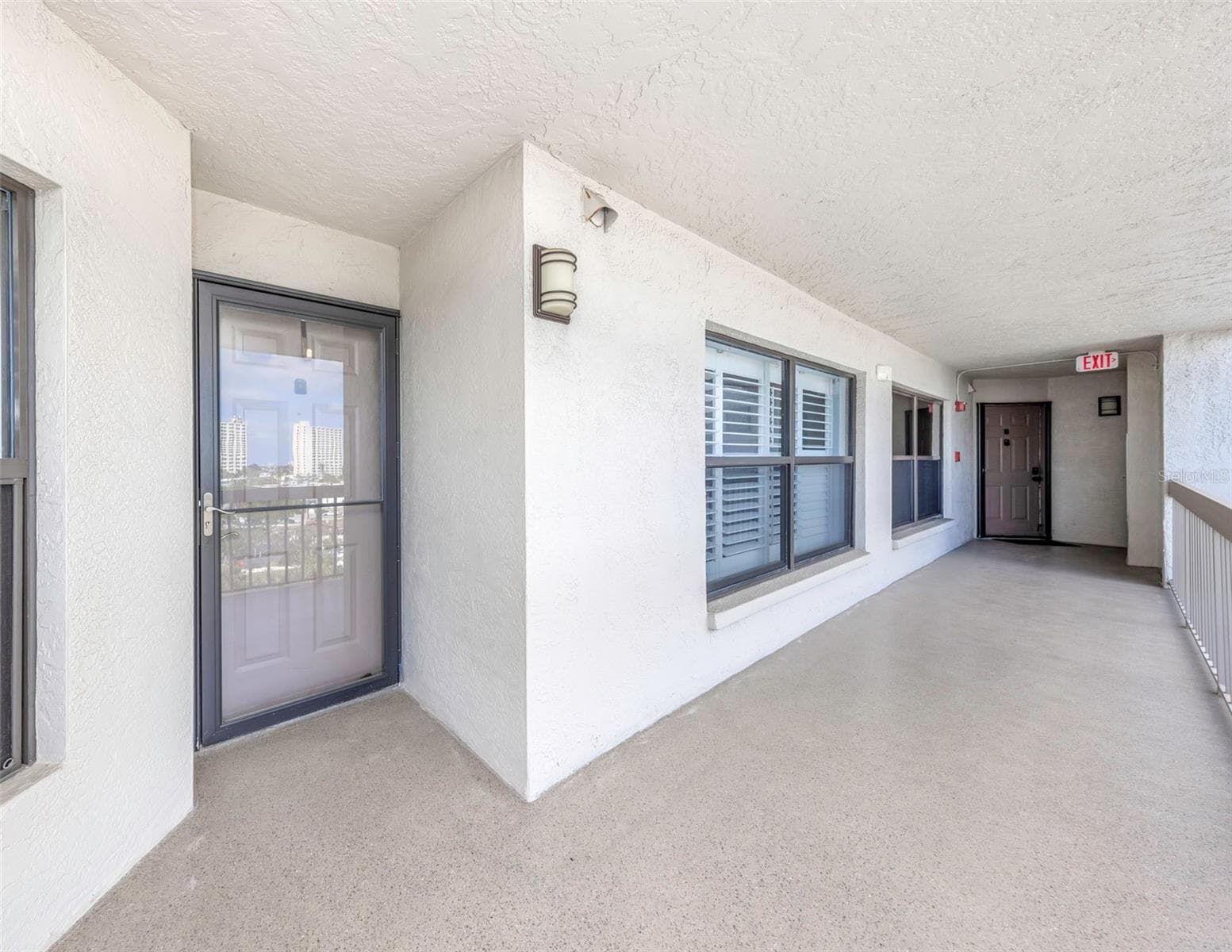1324 PASADENA AVENUE — photo 74 of 97