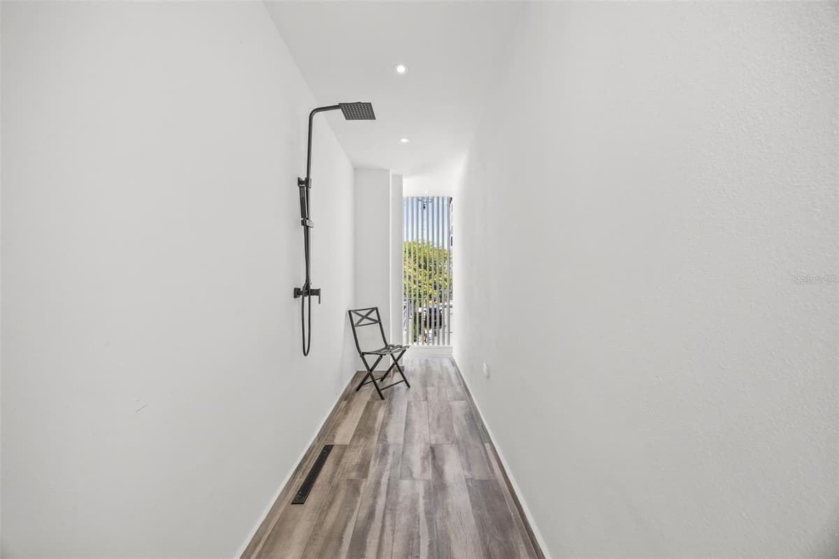 66 PLACID COURT — photo 22 of 37
