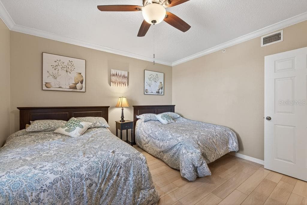 16500 GULF BOULEVARD — photo 33 of 75