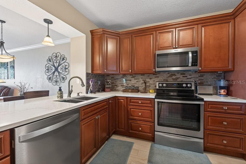16500 GULF BOULEVARD — photo 19 of 75