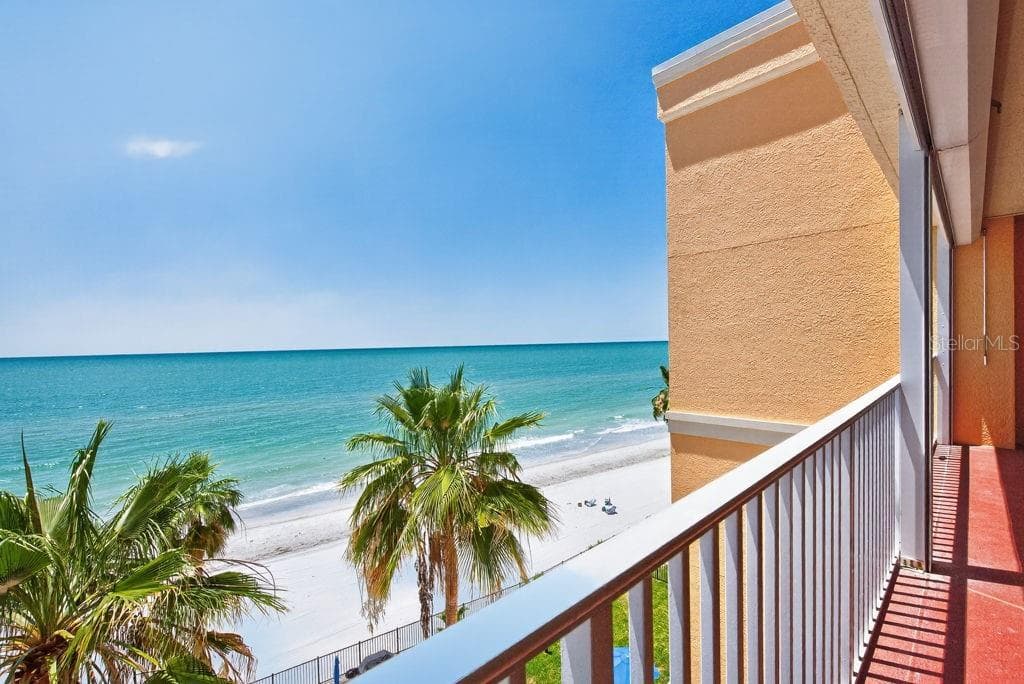 16500 GULF BOULEVARD — photo 40 of 75