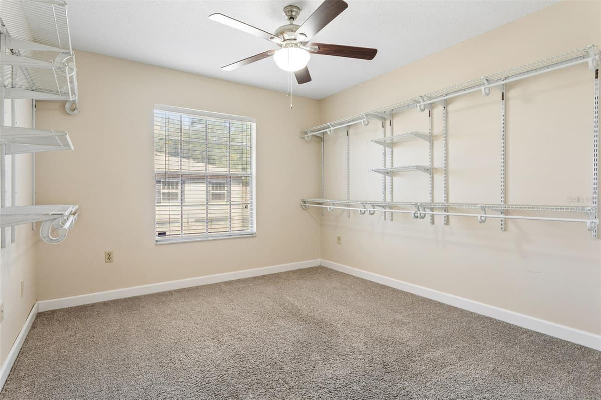 6341 TREETOP CIRCLE — photo 13 of 26