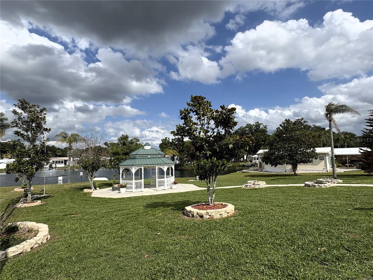 446 CITRUS RIDGE — photo 7 of 15