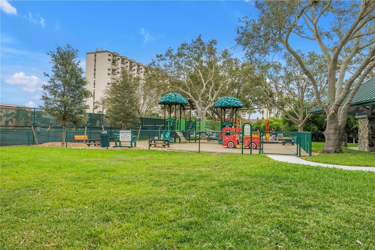 6960A SUNSET DRIVE — photo 38 of 39