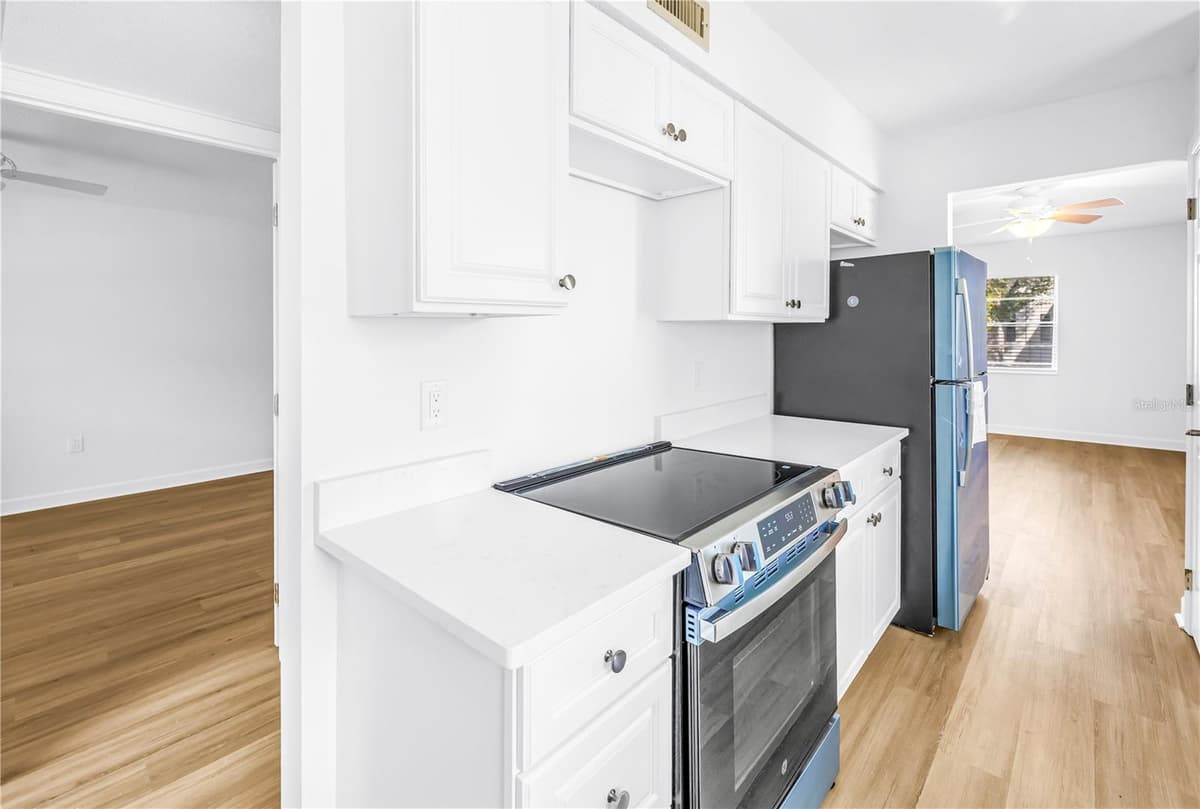 6960A SUNSET DRIVE — photo 13 of 39