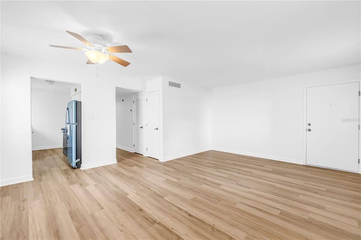 6960A SUNSET DRIVE — photo 6 of 39