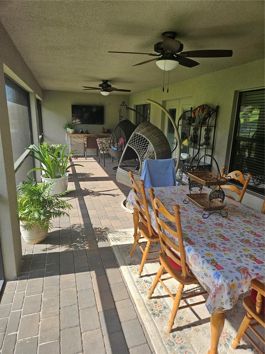 4222 JULIANA LAKE DRIVE — photo 5 of 32