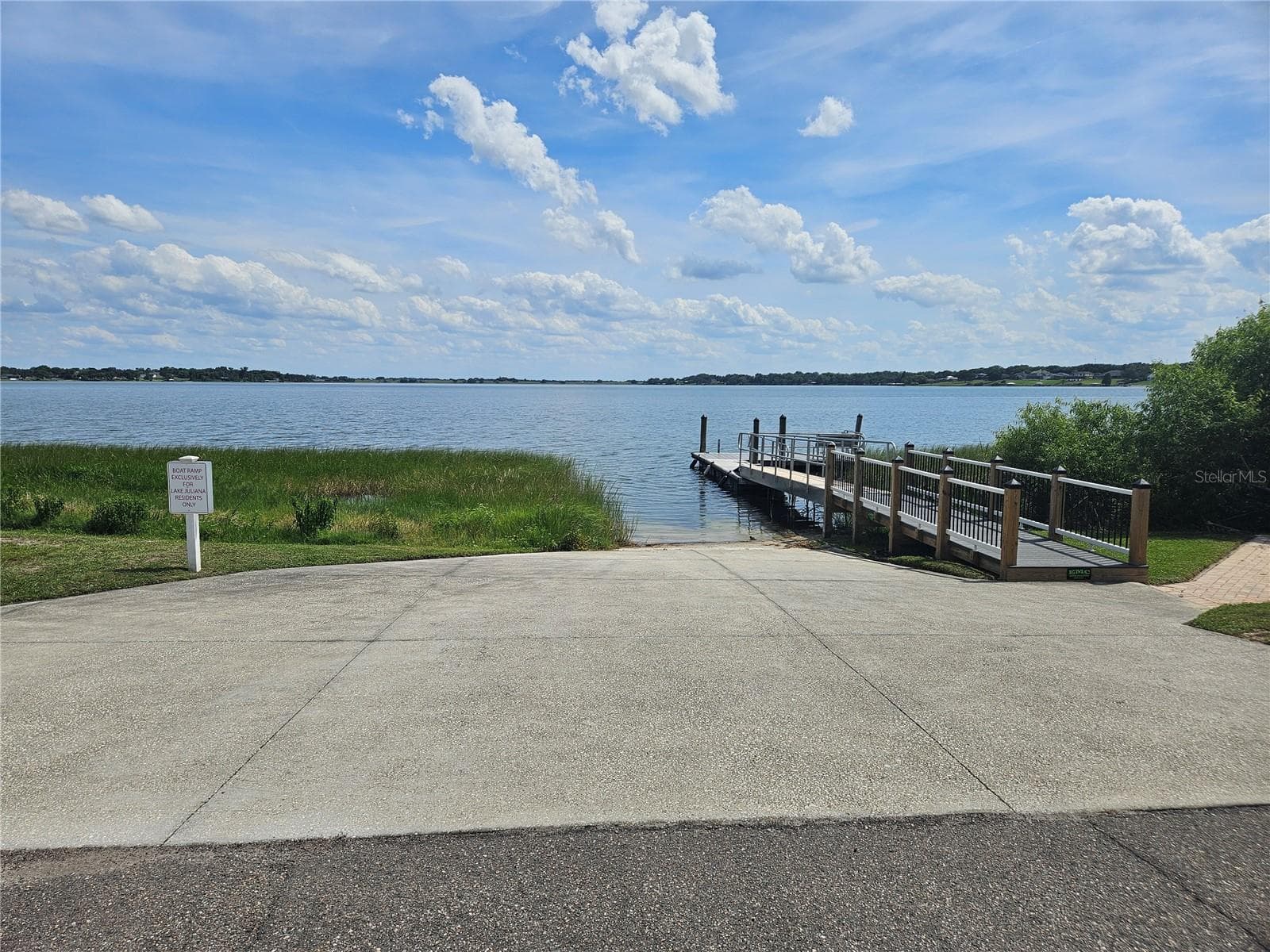 4222 JULIANA LAKE DRIVE — photo 30 of 32