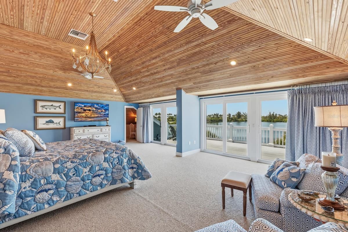 40 SEAWATCH LAKE DRIVE — photo 15 of 37