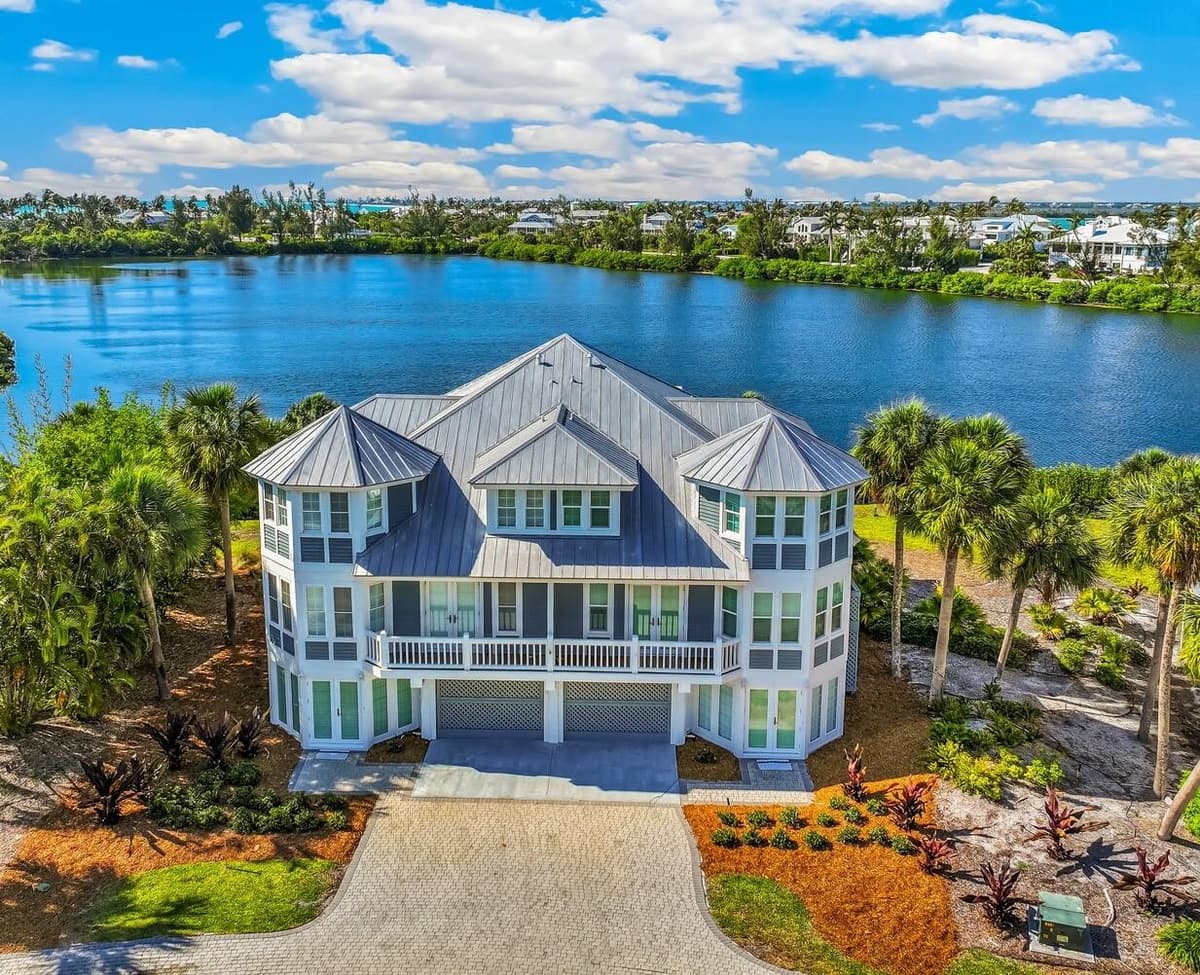 40 SEAWATCH LAKE DRIVE — photo 33 of 37