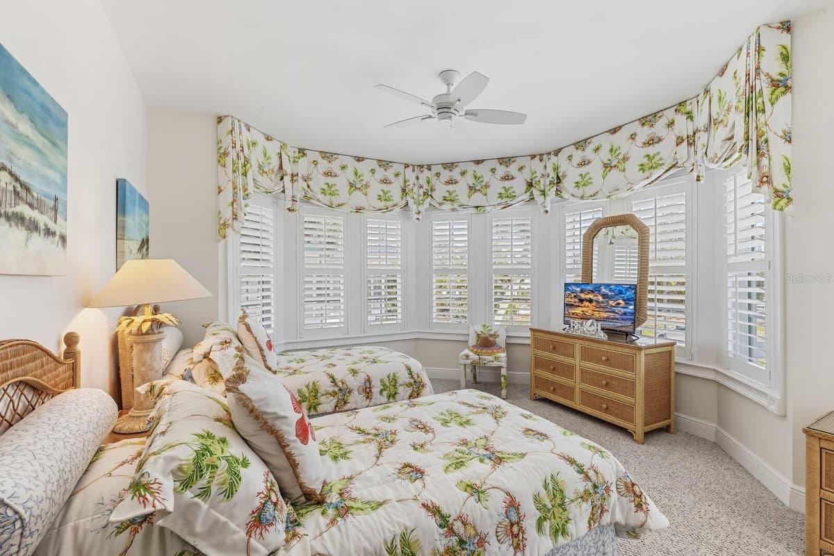40 SEAWATCH LAKE DRIVE — photo 22 of 37