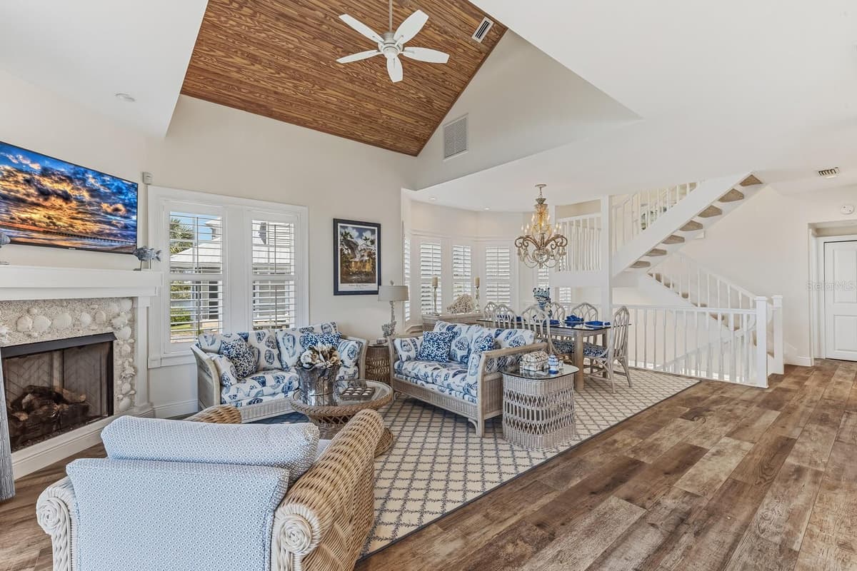 40 SEAWATCH LAKE DRIVE — photo 6 of 37