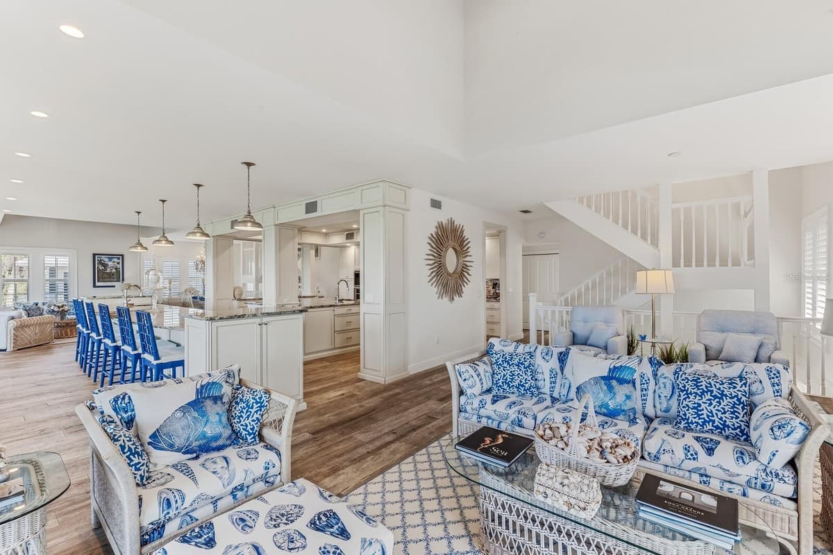 40 SEAWATCH LAKE DRIVE — photo 5 of 37