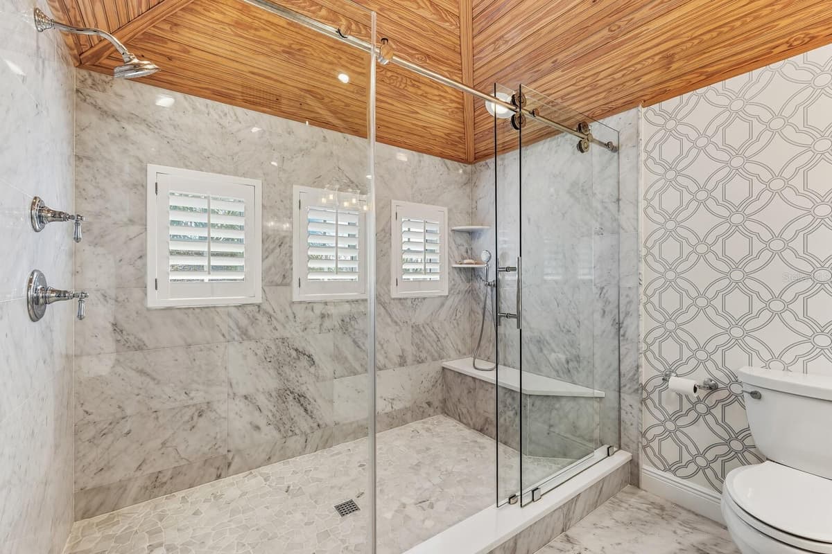 40 SEAWATCH LAKE DRIVE — photo 19 of 37