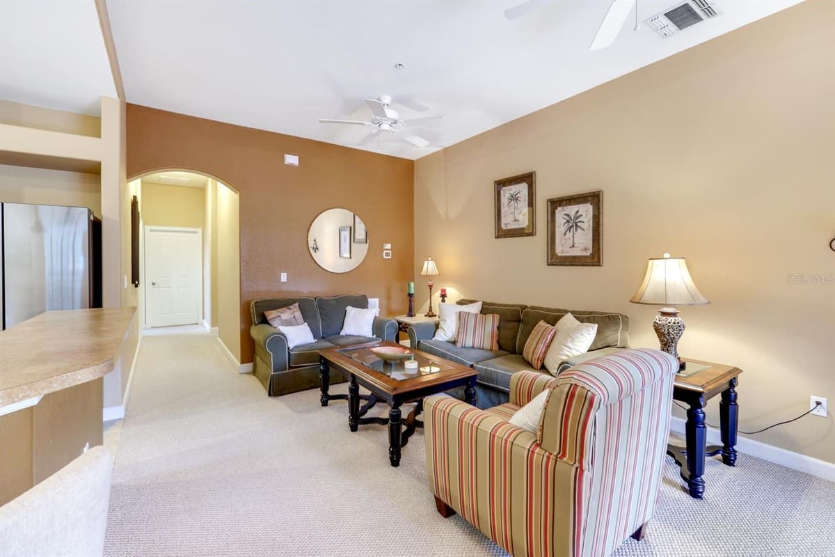 8721 PIAZZA DEL LAGO CIRCLE — photo 5 of 36