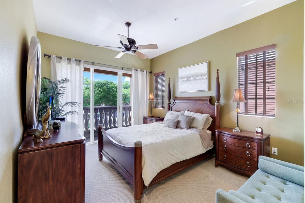 8721 PIAZZA DEL LAGO CIRCLE — photo 17 of 36