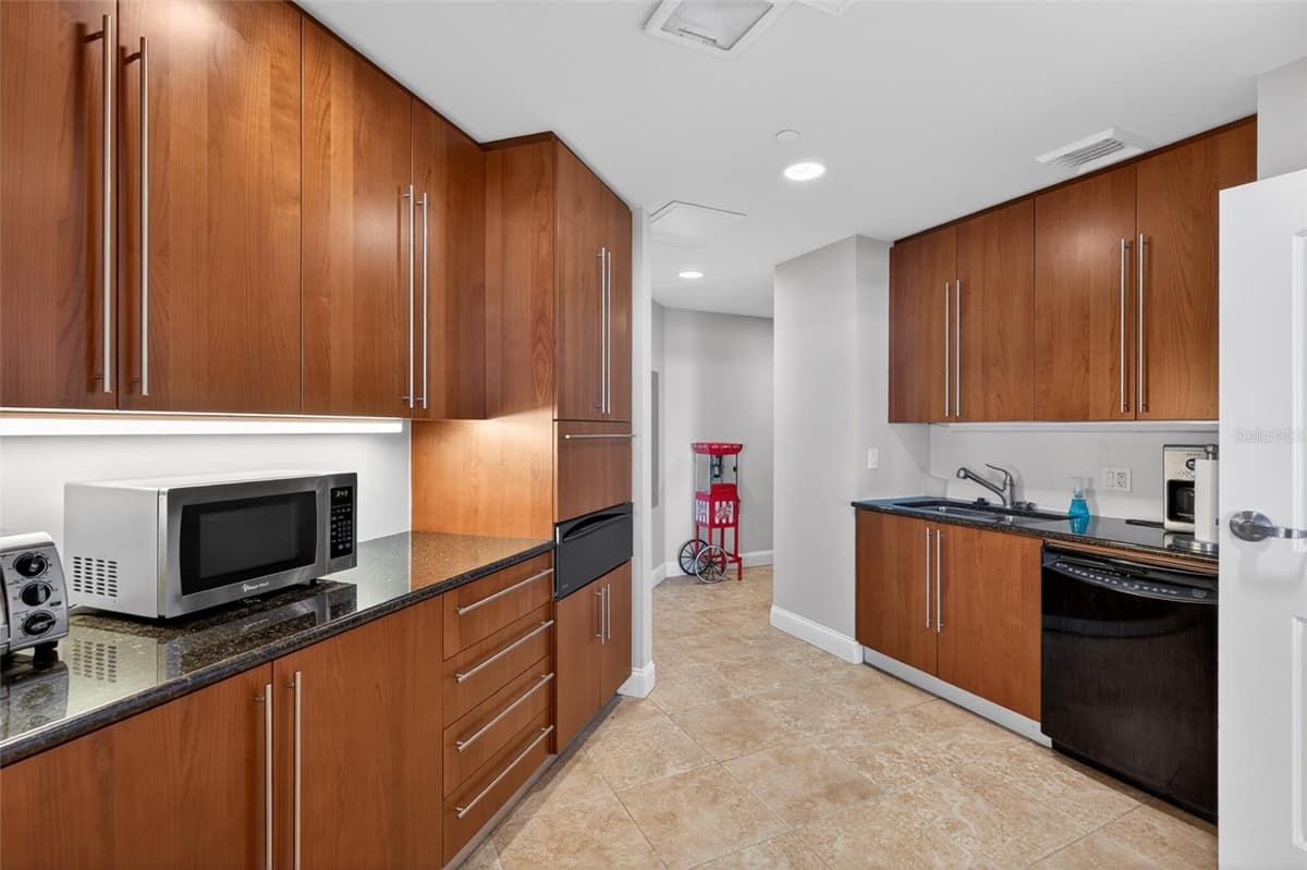3703 ATLANTIC AVENUE — photo 84 of 93