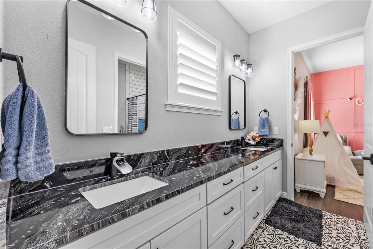 22250 DEER PARK AVENUE — photo 32 of 83