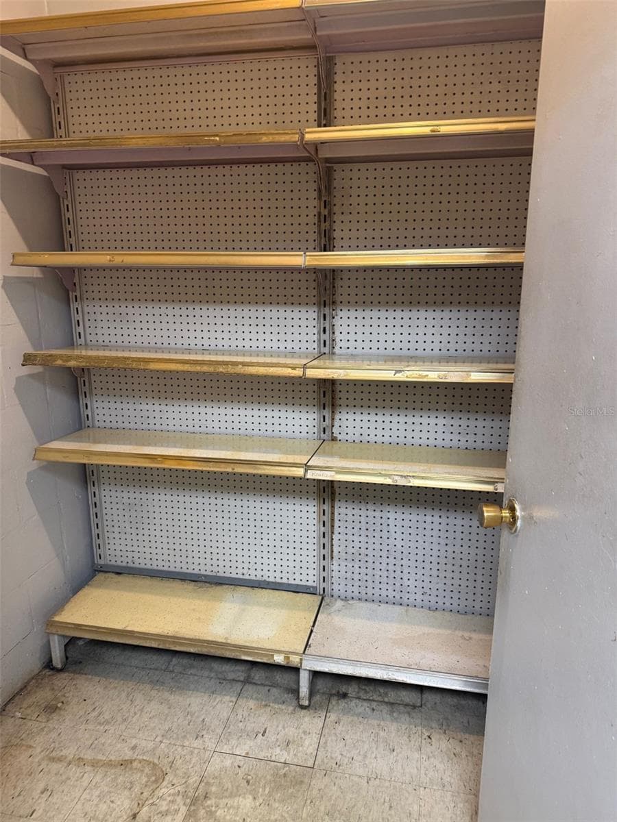 2916 WASHINGTON AVENUE — photo 16 of 35