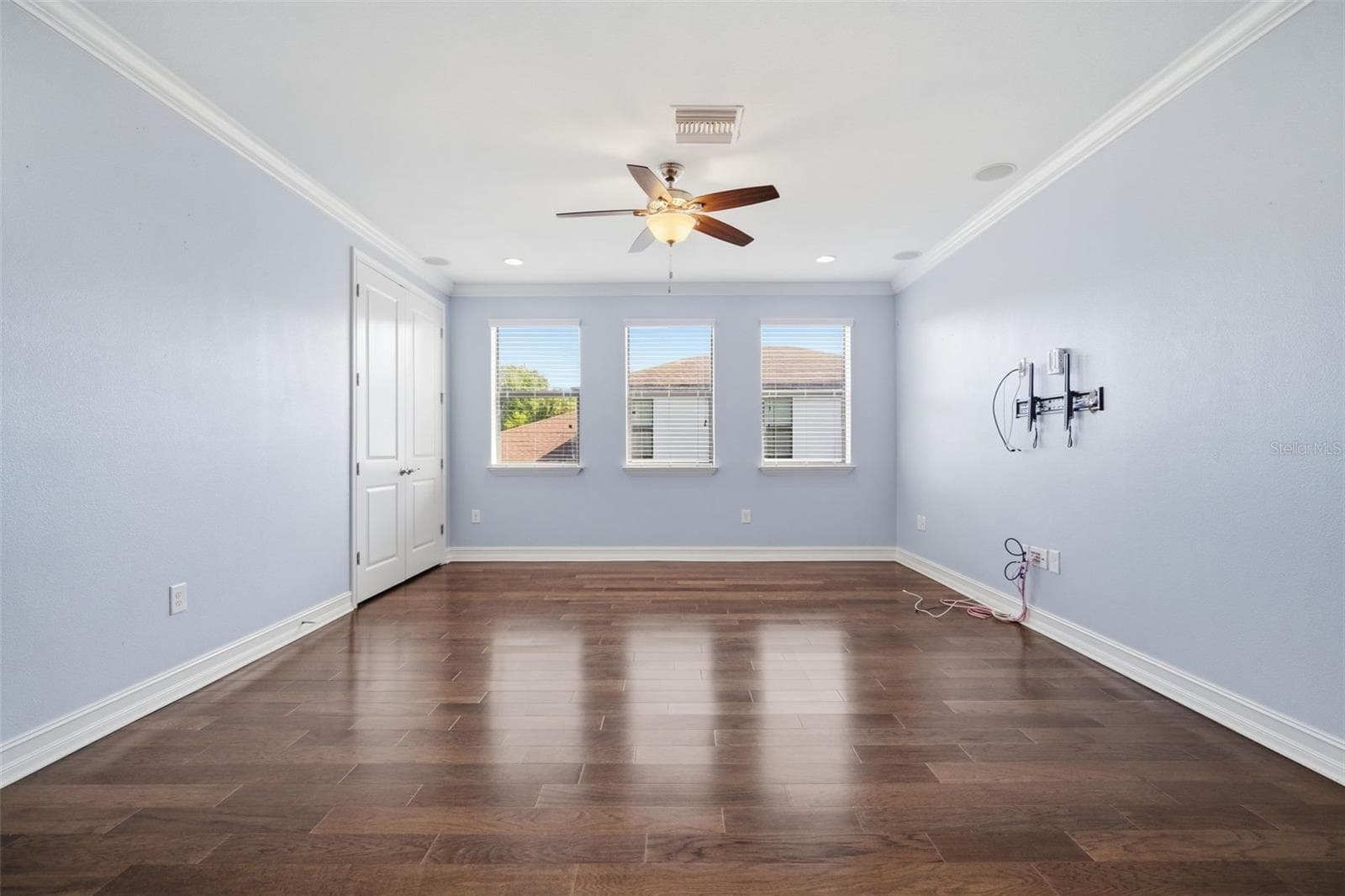 4335 ORTONA LANE — photo 40 of 94