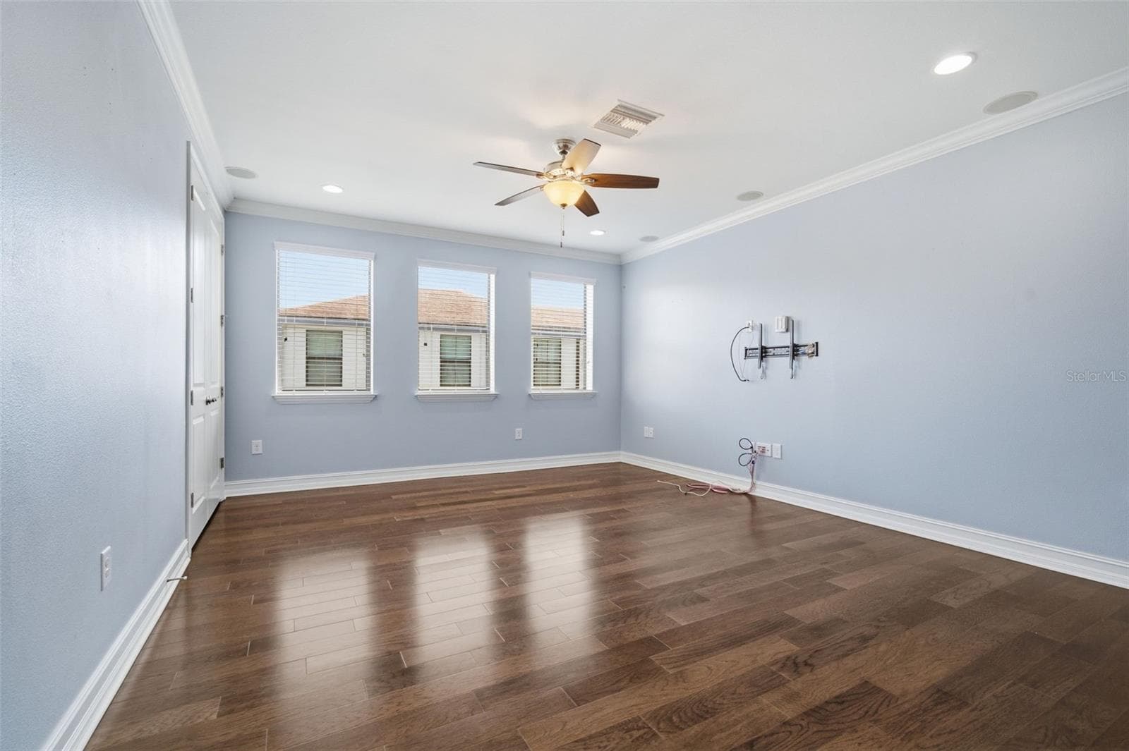 4335 ORTONA LANE — photo 45 of 94