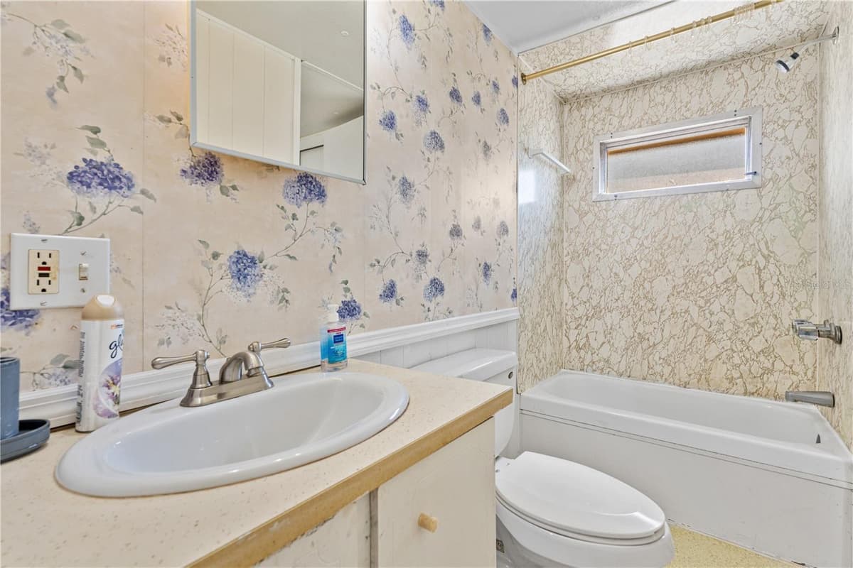 2400 SAN MIGUEL AVENUE — photo 18 of 25