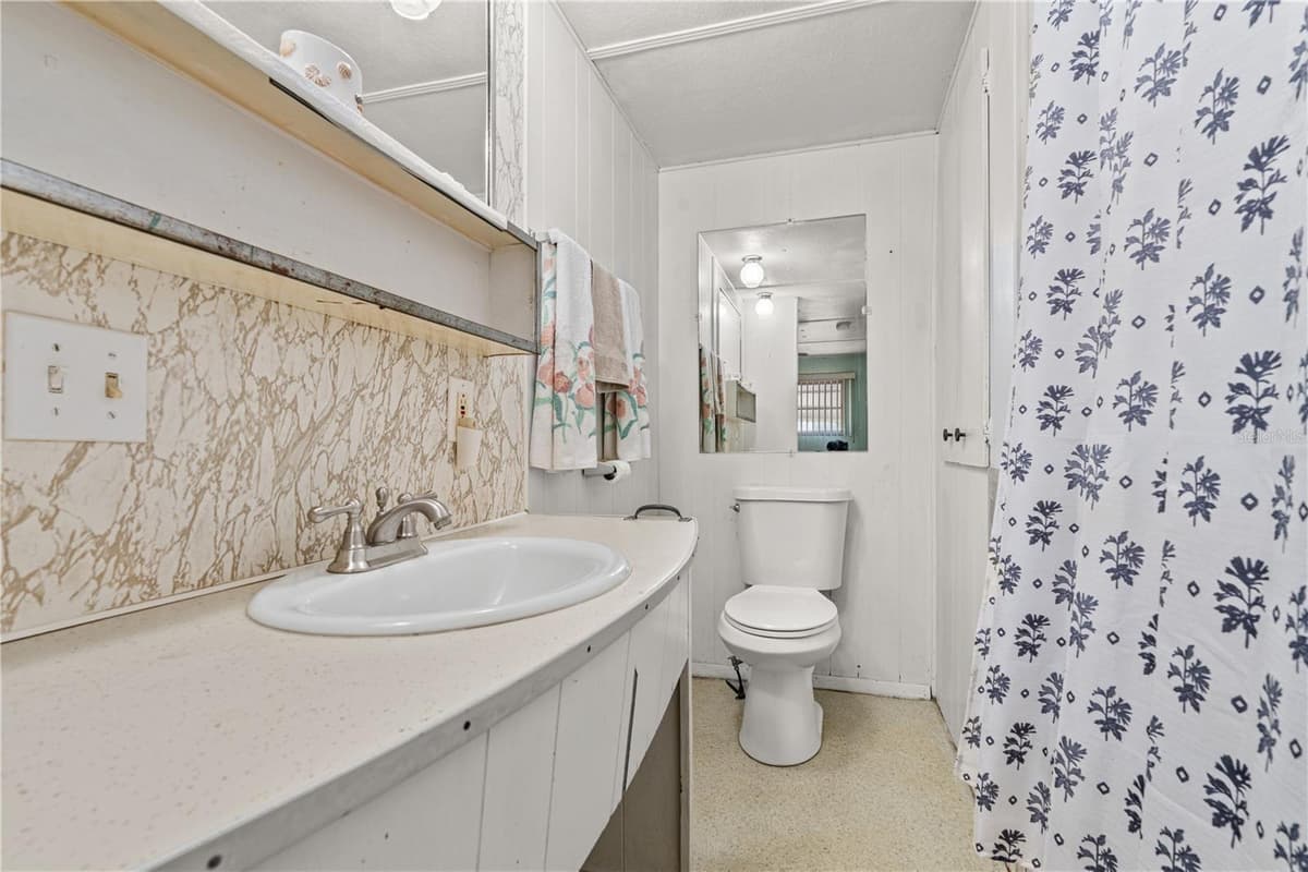 2400 SAN MIGUEL AVENUE — photo 21 of 25