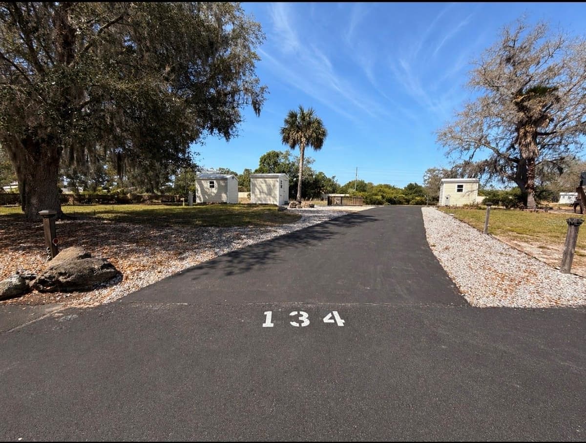 10173 SUNCOAST BOULEVARD — photo 1 of 1