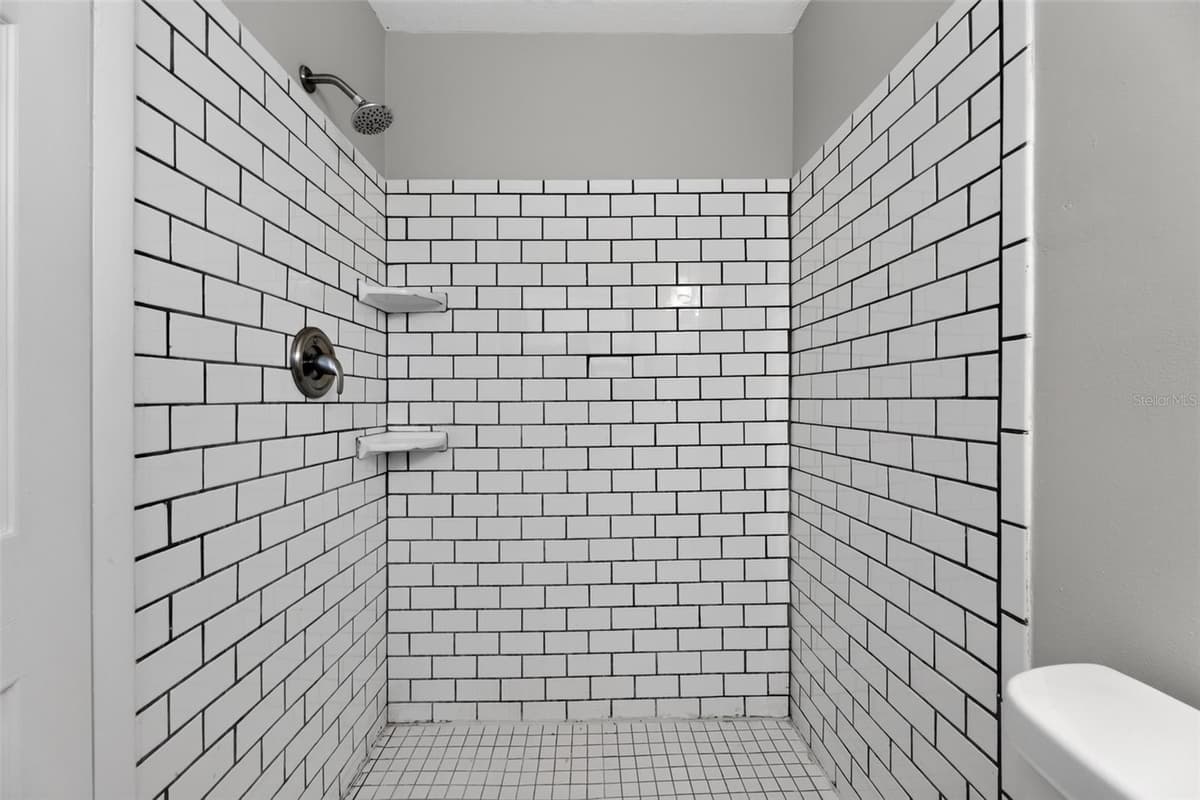 1543 REDBUD COURT — photo 17 of 20