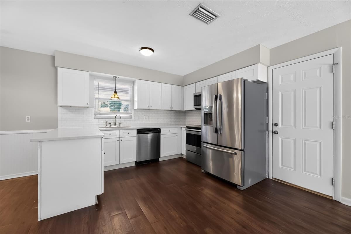 1543 REDBUD COURT — photo 11 of 20