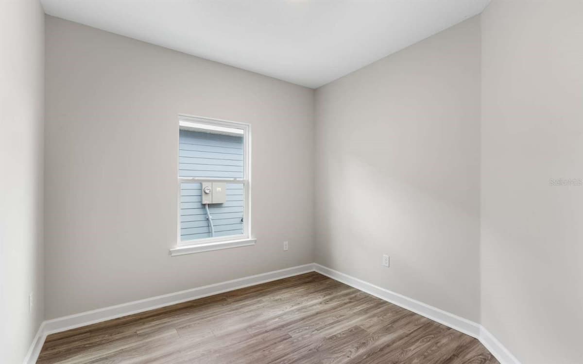 206 MESA STREET — photo 21 of 28