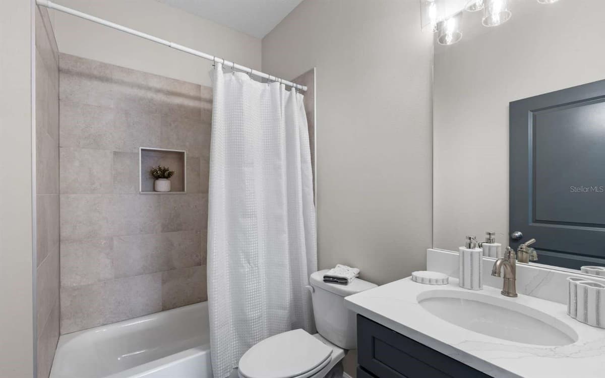 206 MESA STREET — photo 19 of 28