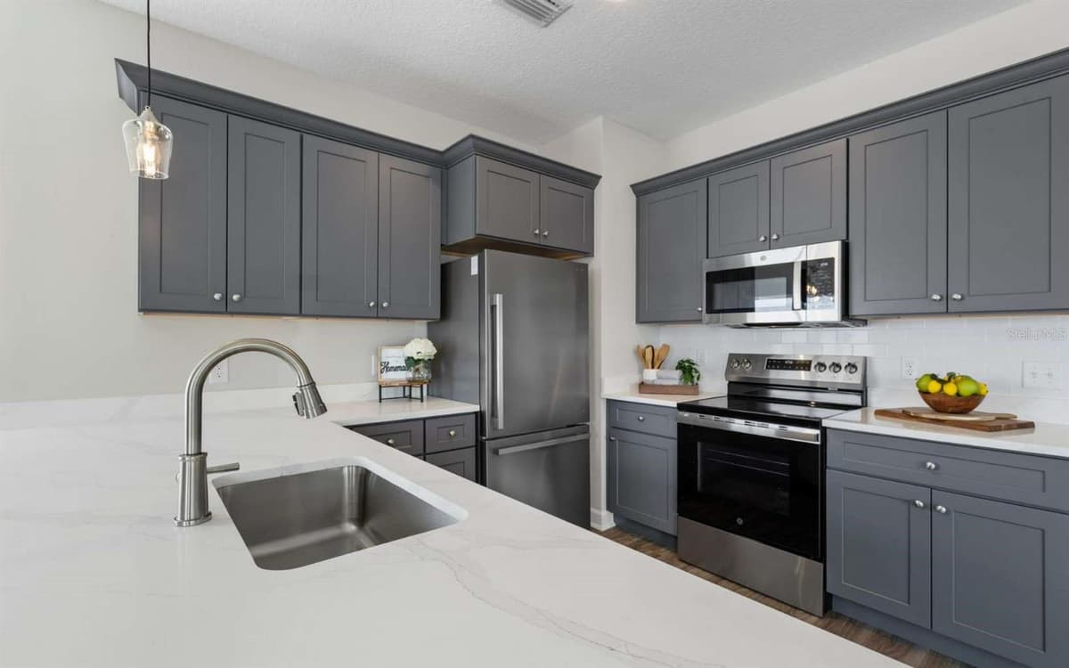 206 MESA STREET — photo 7 of 28