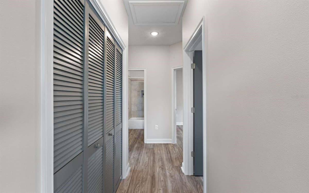 206 MESA STREET — photo 12 of 28