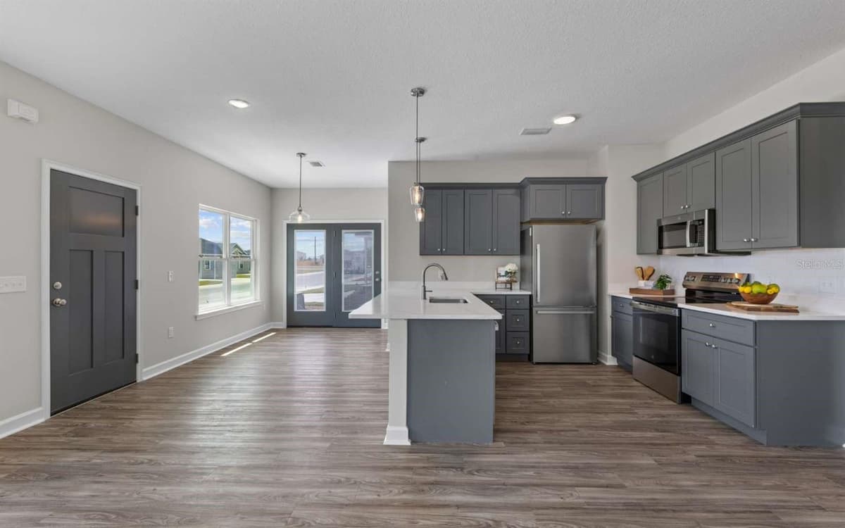 206 MESA STREET — photo 8 of 28
