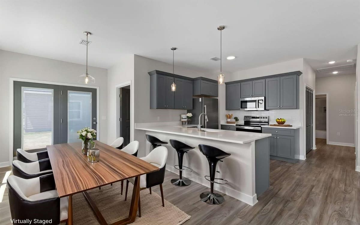 206 MESA STREET — photo 4 of 28