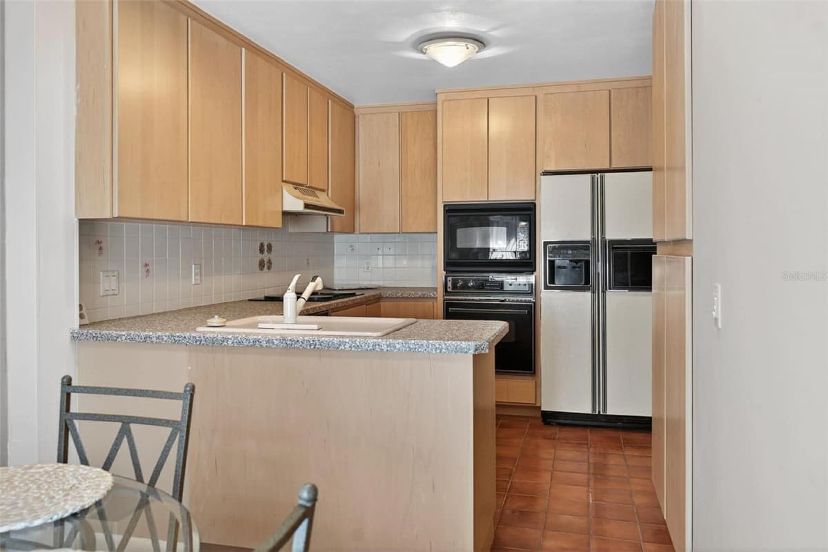 603 WATERWOOD DRIVE — photo 4 of 31