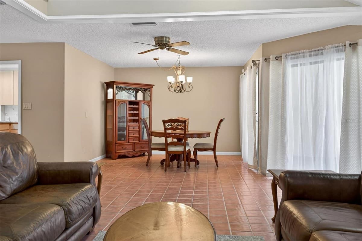 603 WATERWOOD DRIVE — photo 8 of 31