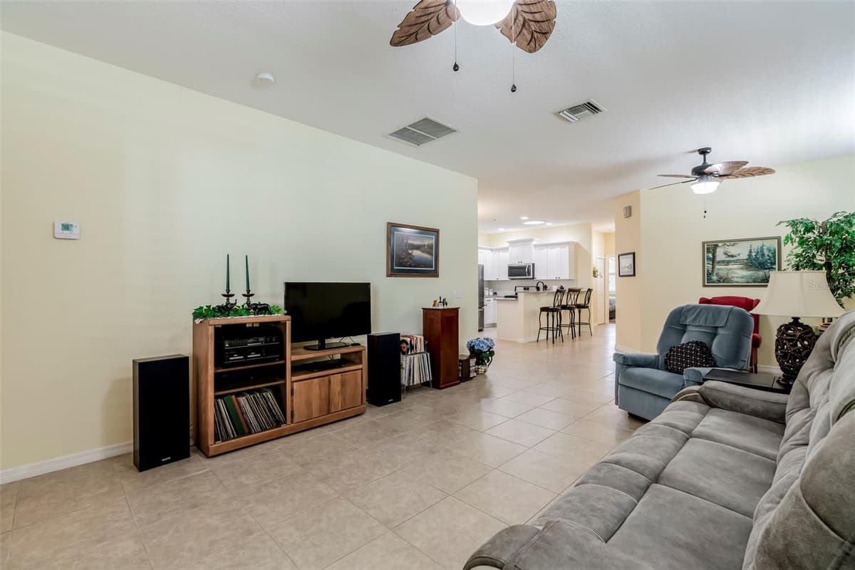 7534 15TH LANE — photo 9 of 50