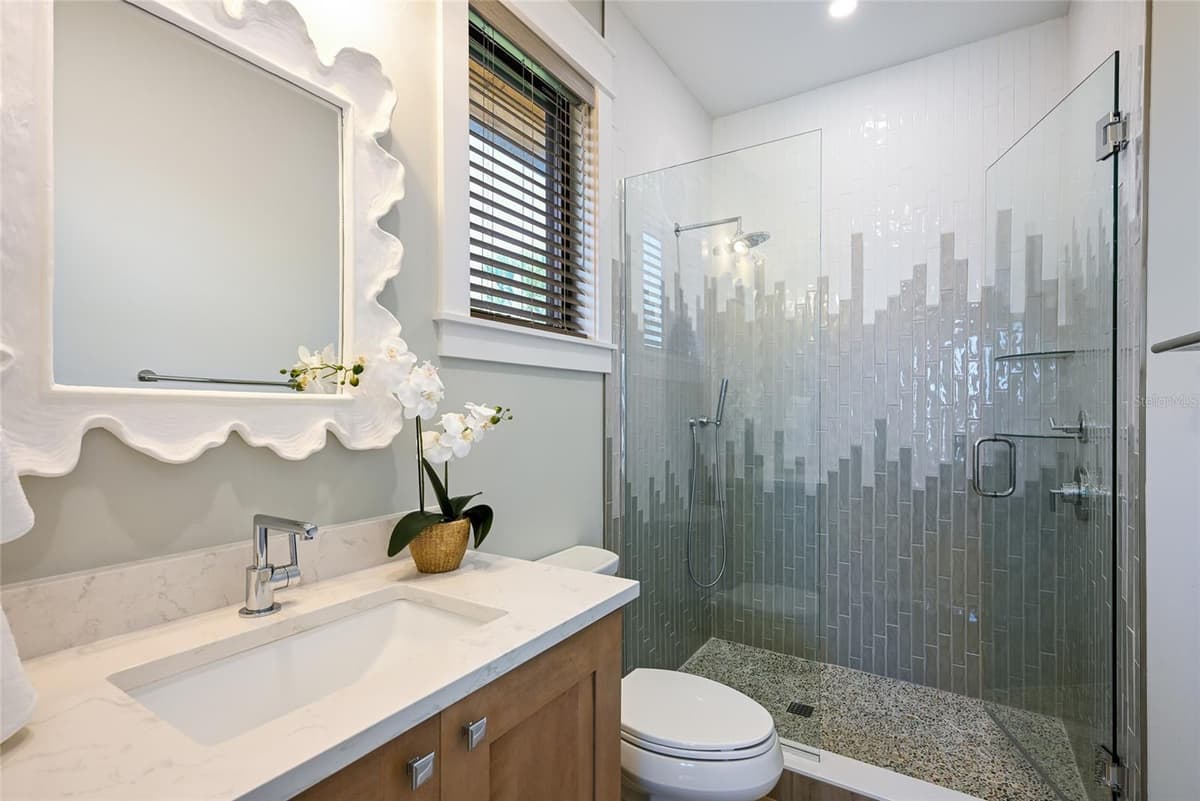 513 BAY BOULEVARD — photo 30 of 78