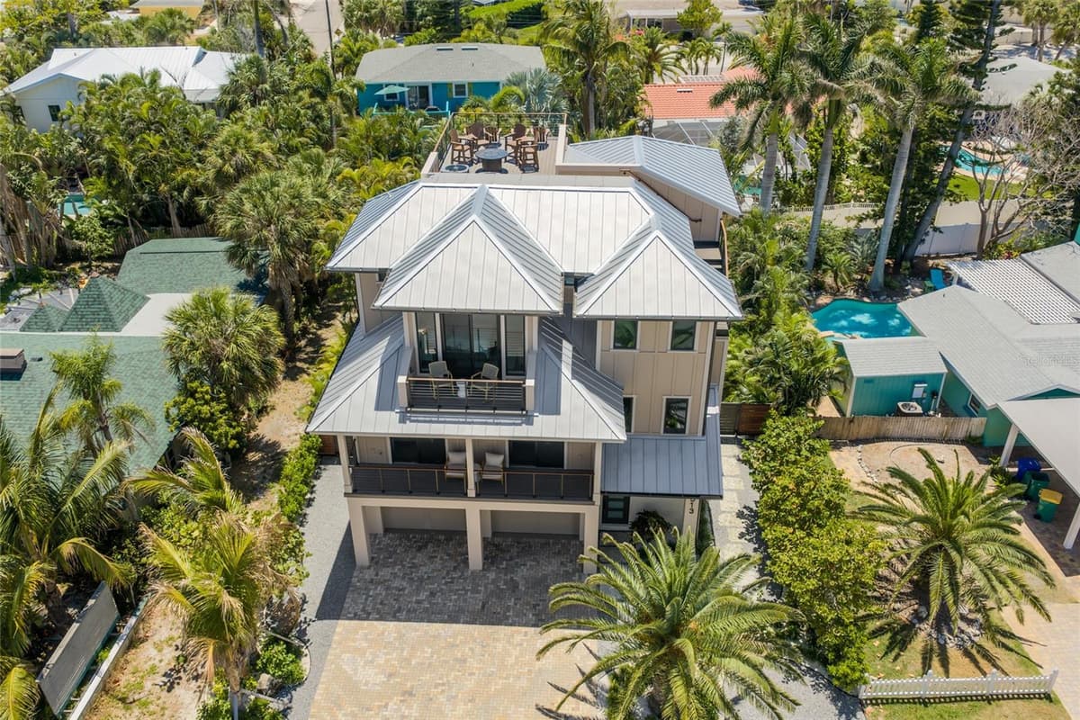 513 BAY BOULEVARD — photo 4 of 78