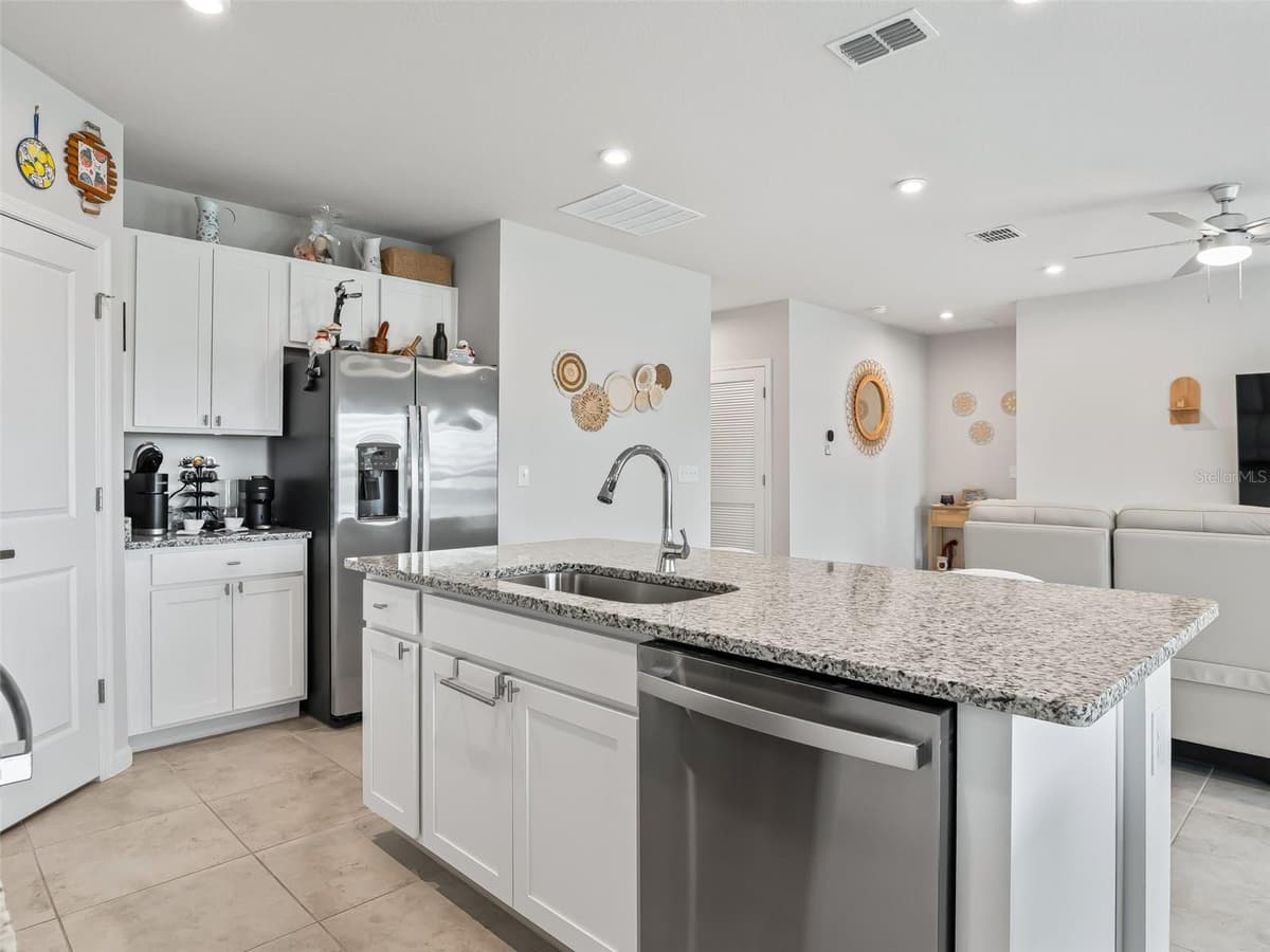 2133 TENNESSEE STREET — photo 17 of 45