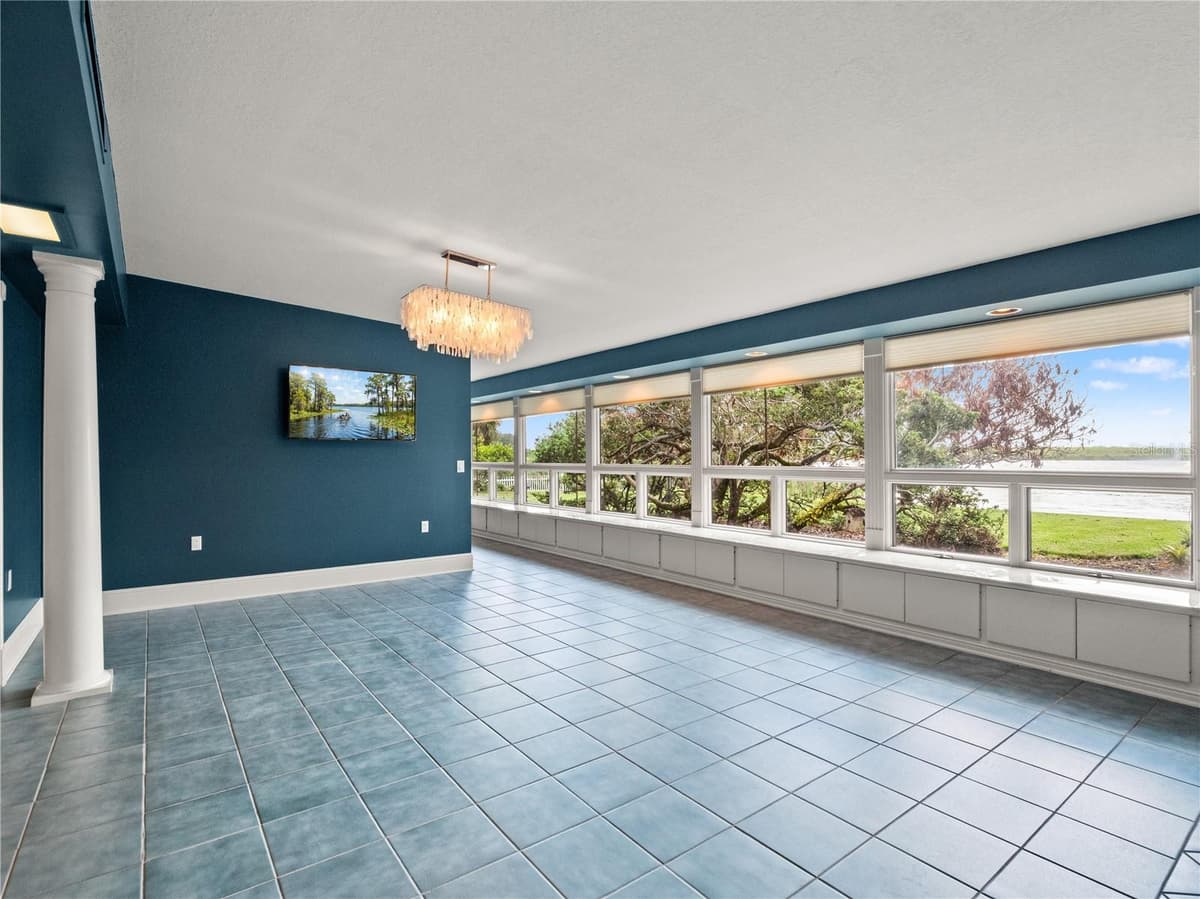 775 ILAKEE AVENUE — photo 14 of 89