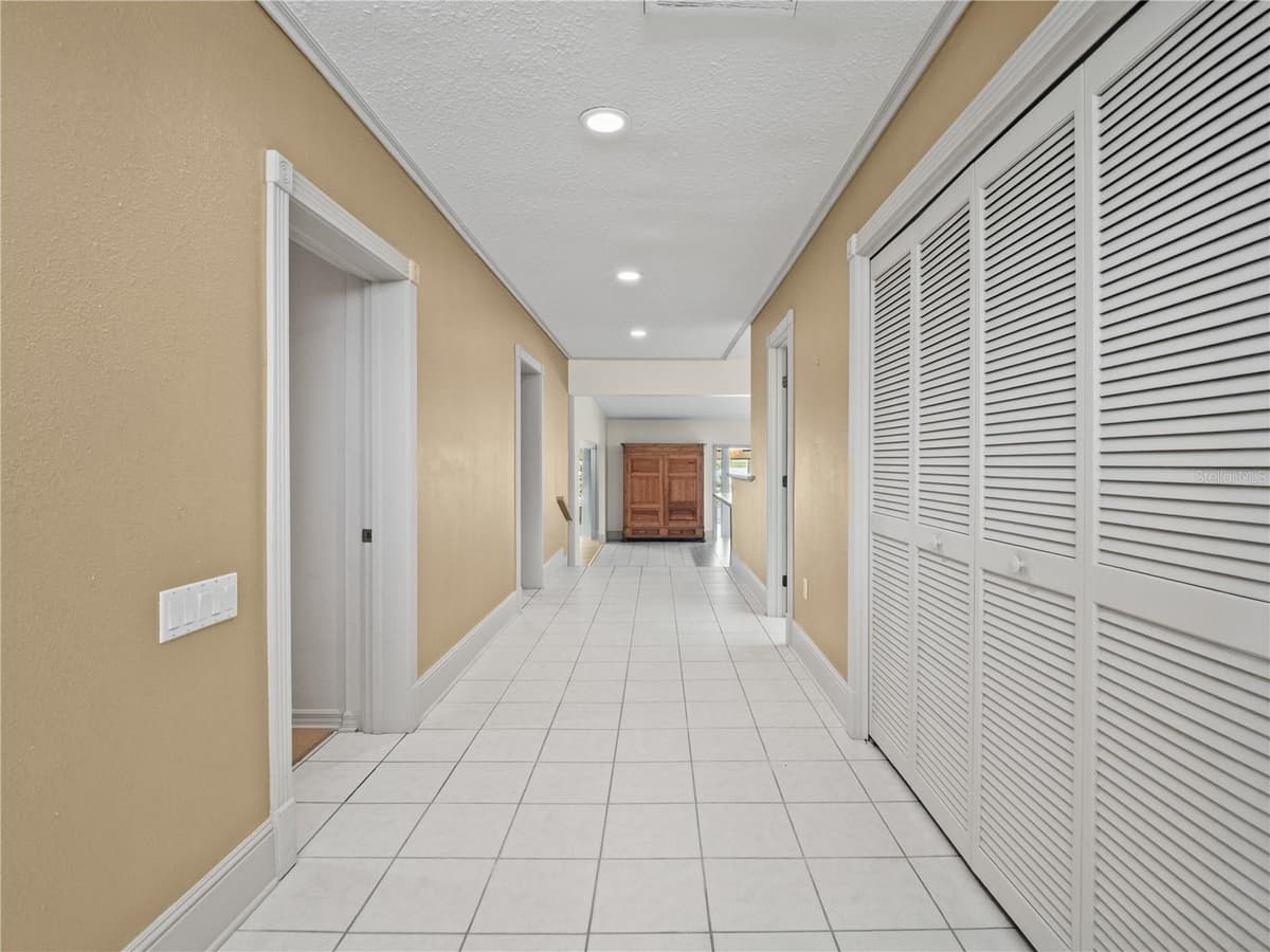 775 ILAKEE AVENUE — photo 6 of 89