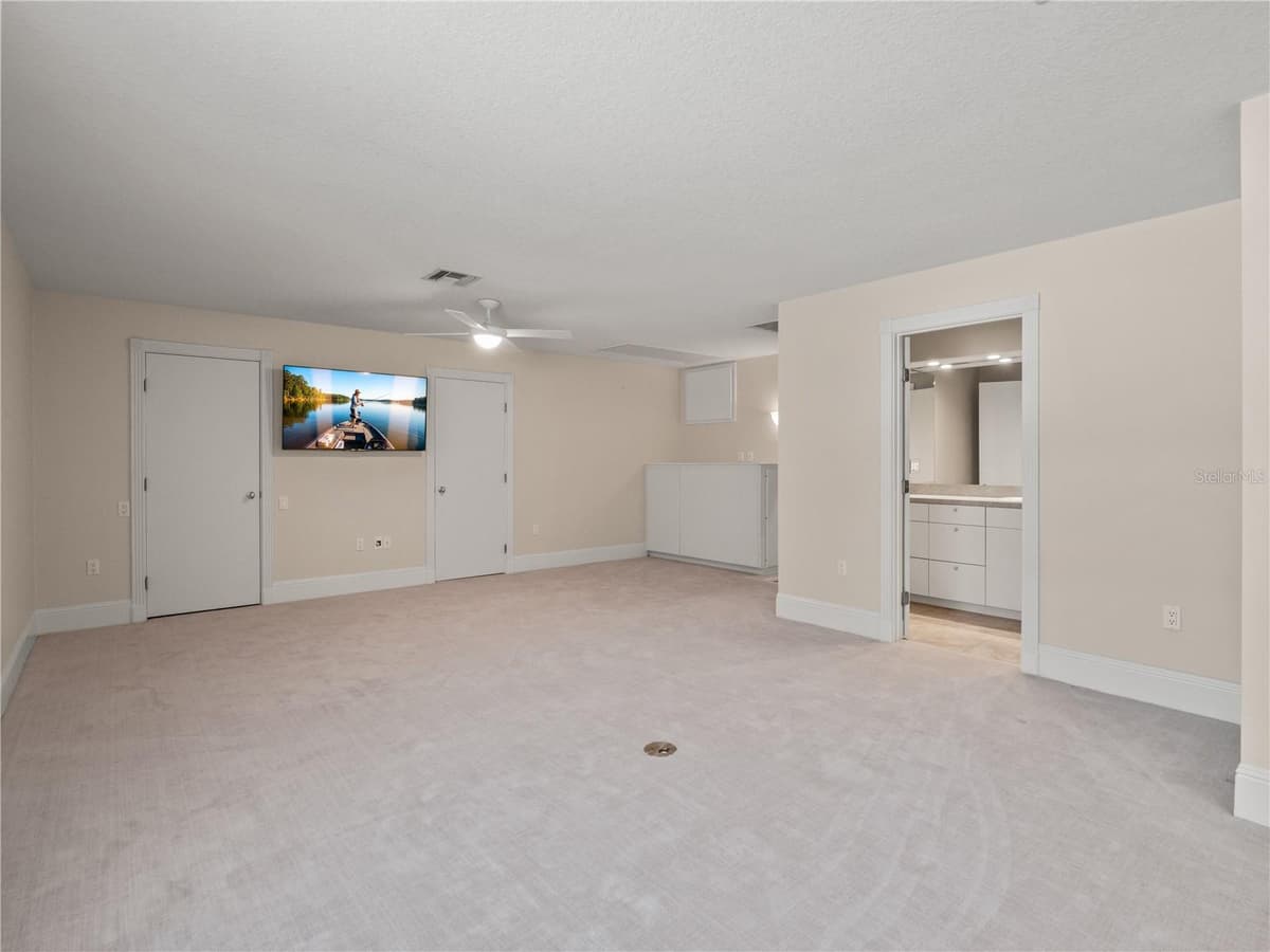 775 ILAKEE AVENUE — photo 40 of 89