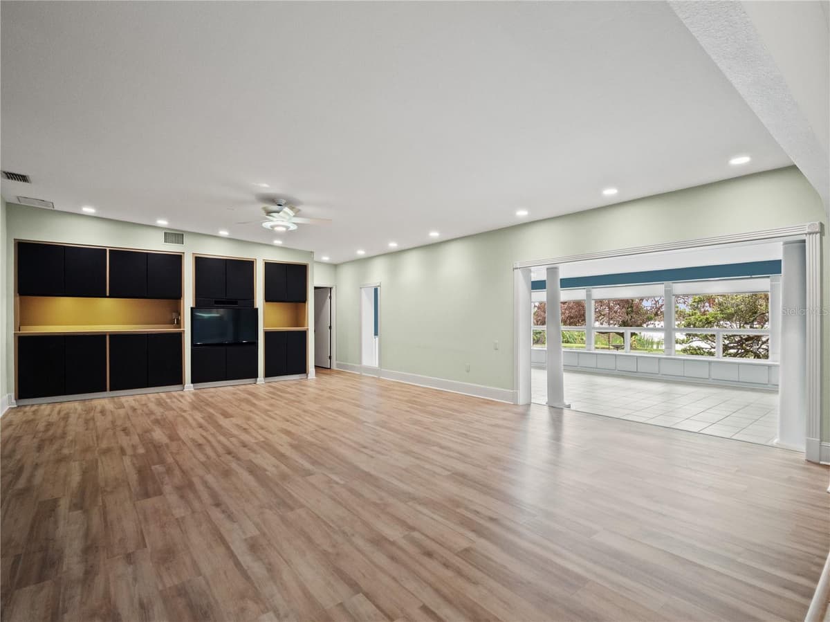 775 ILAKEE AVENUE — photo 10 of 89