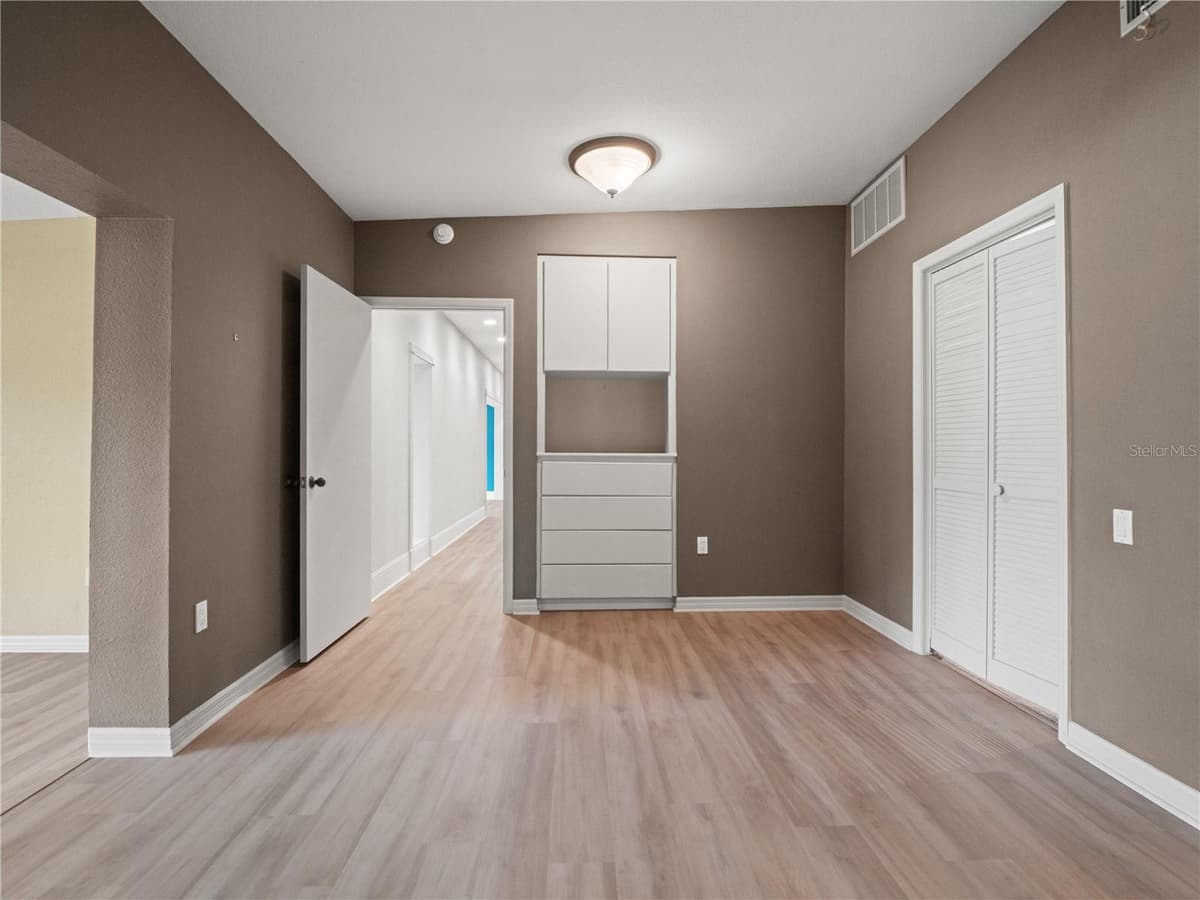 775 ILAKEE AVENUE — photo 36 of 89
