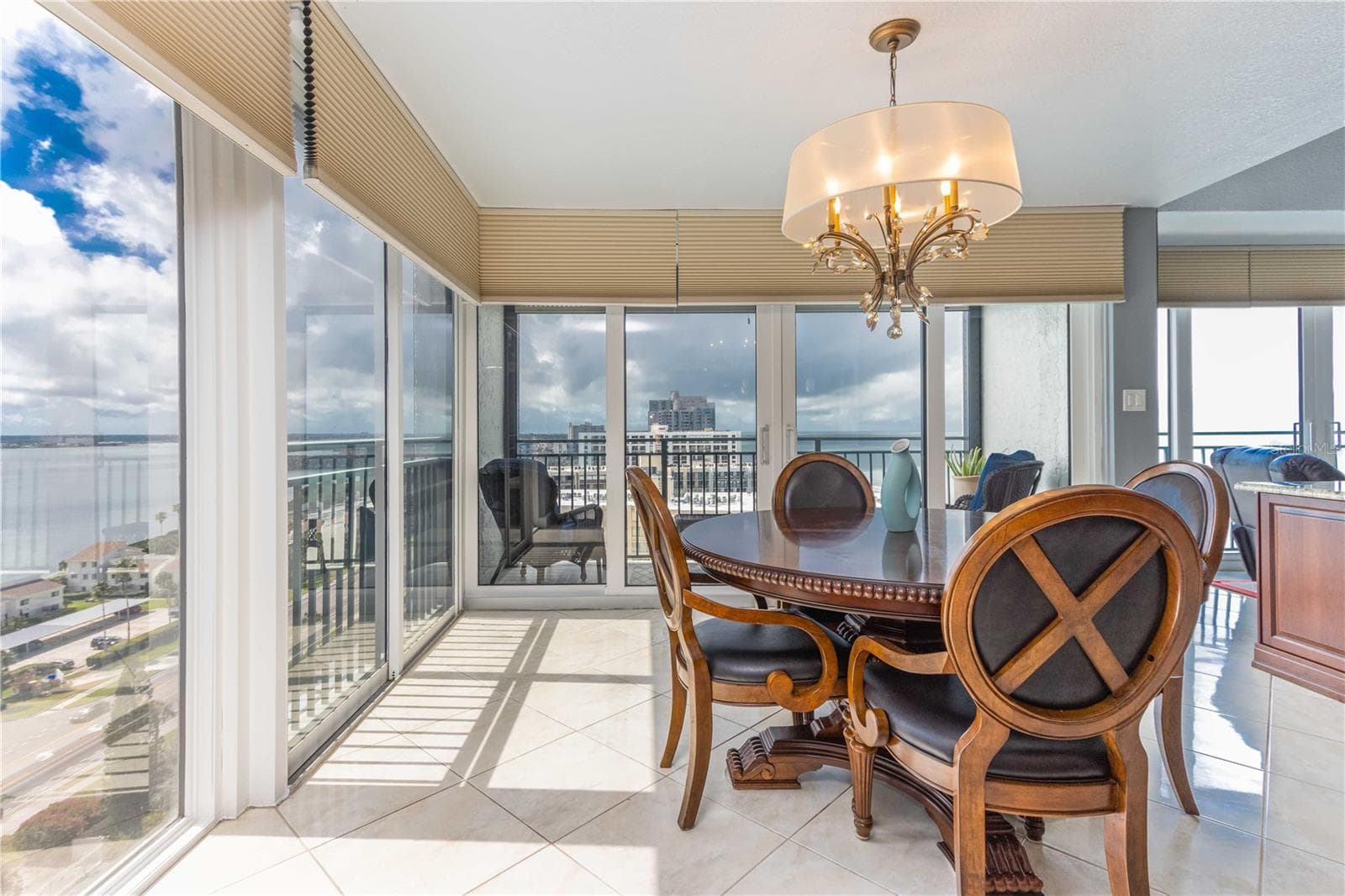 1390 GULF BOULEVARD — photo 15 of 60