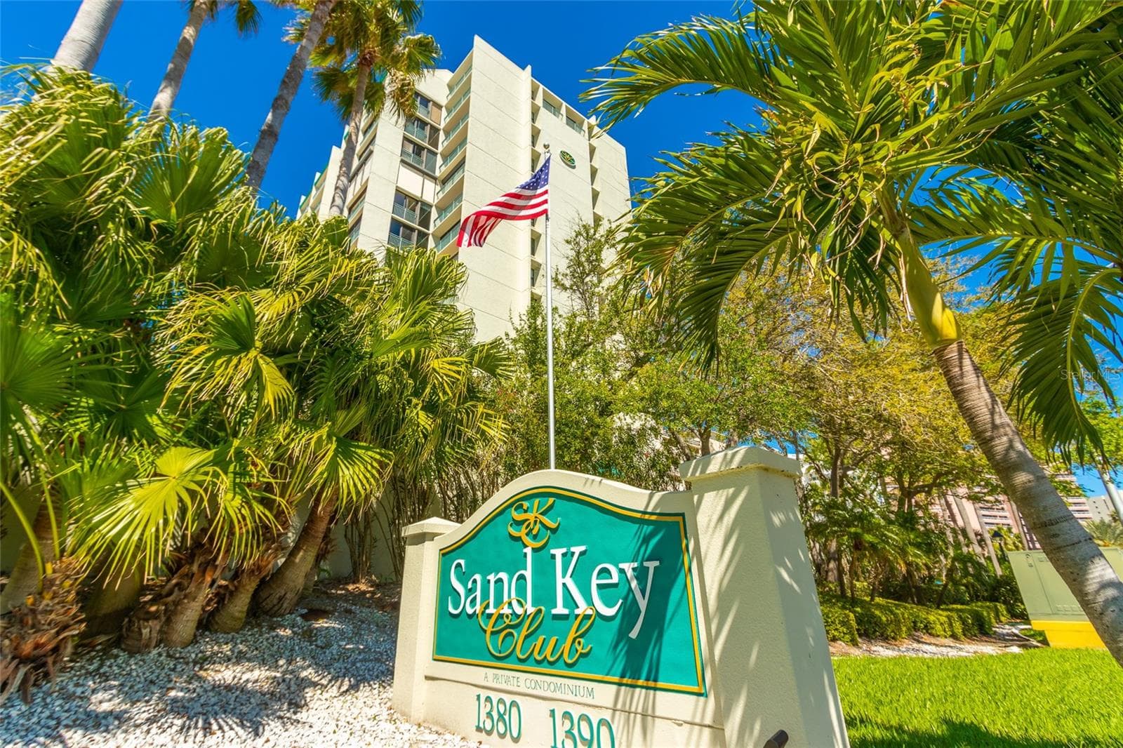 1390 GULF BOULEVARD — photo 43 of 60
